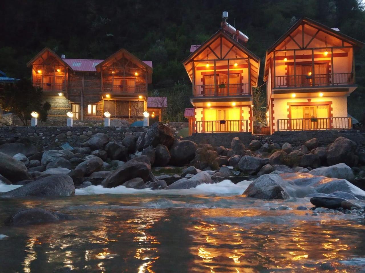 Offbeat Abodes - Tirthan Valley Banjar Exterior photo